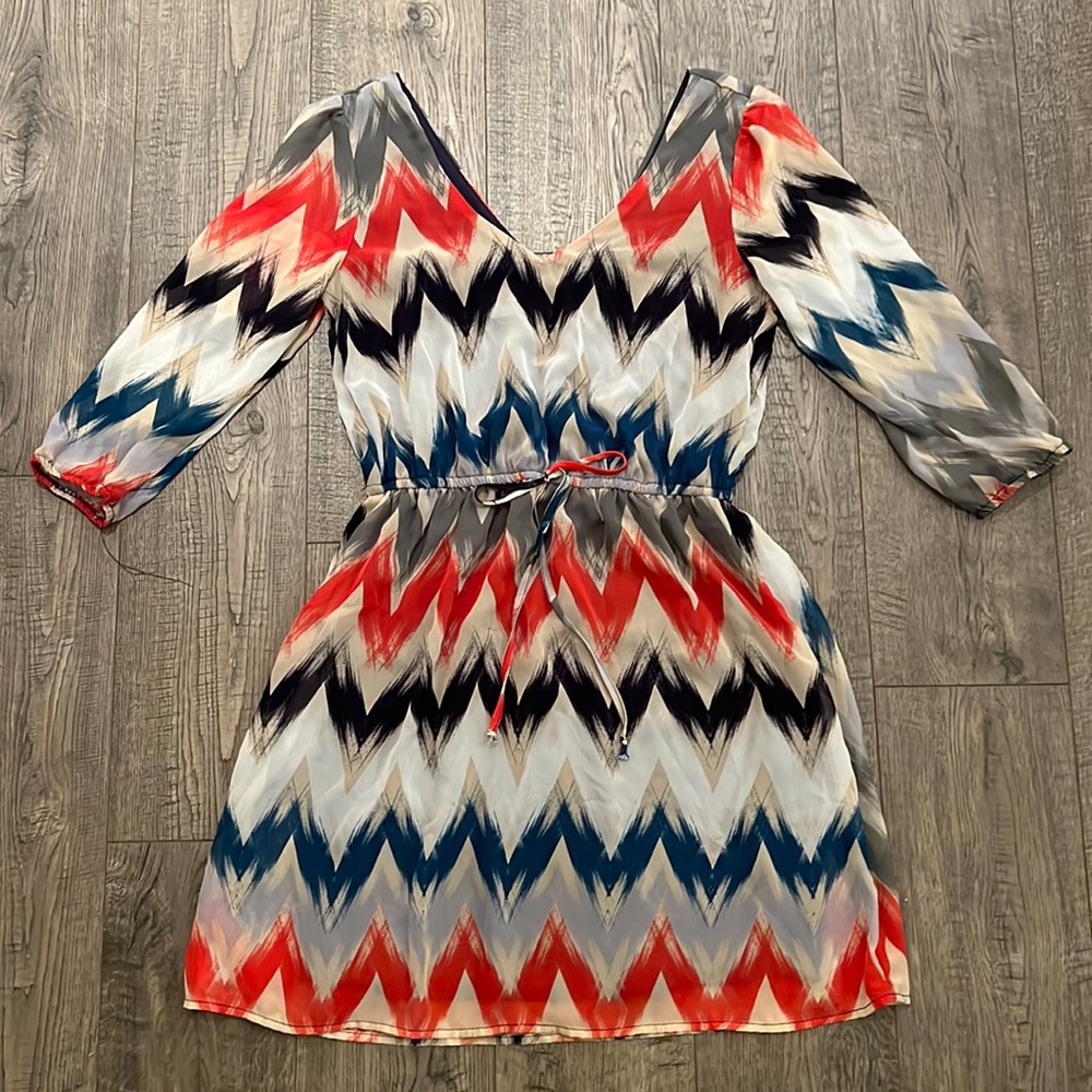 Girls dress v neck